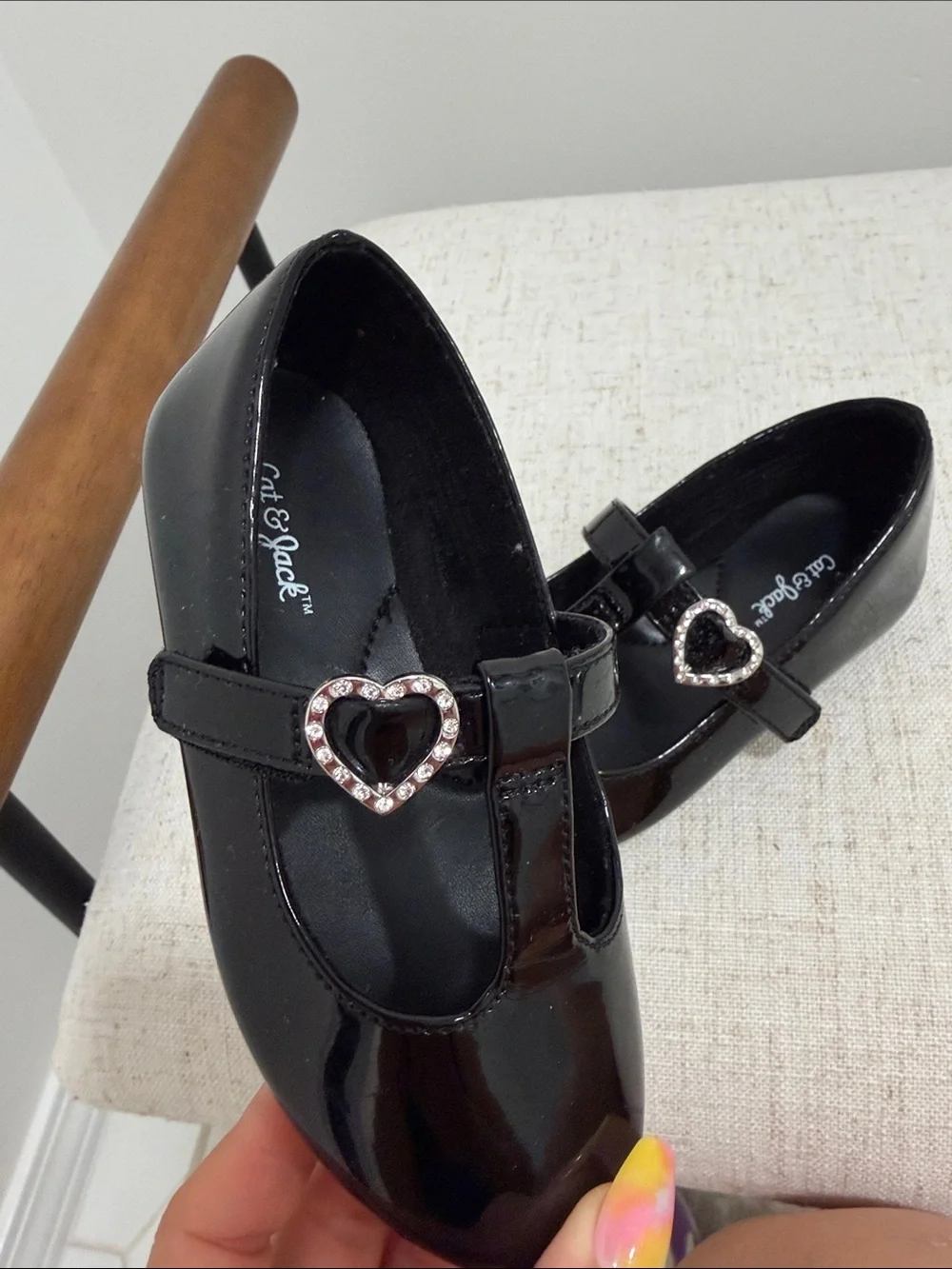 Cat & Jack Girls Black Patent Mary Jane Shoes with Heart Buckle